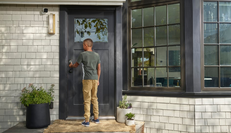 Vivint Smart Lock on home in Mobile